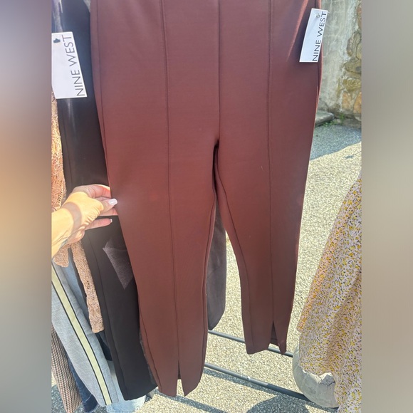 NWT Nine West Pull On Pants Brown, size medium - Picture 2 of 4